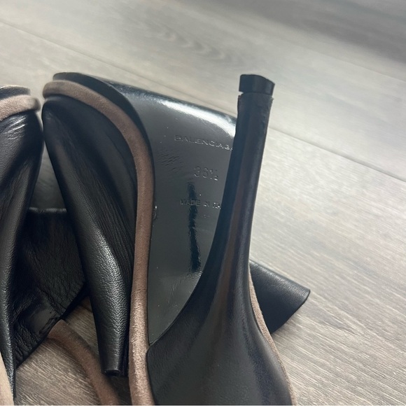 Balenciaga Black/Grey Leather Glove Sandals Size 6.5 Pre-owned - Picture 9 of 12